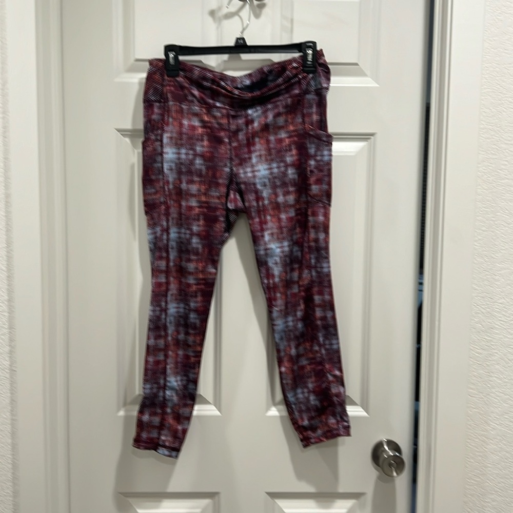 Pro player athletic capris. Size large.
